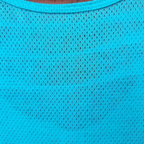 Lot of 2 Short Sleeve Mesh Workout Shirts Ladies Size LG (12-14) - Picture 5 of 7